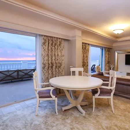 Rezort Nirvana Dolce 5*